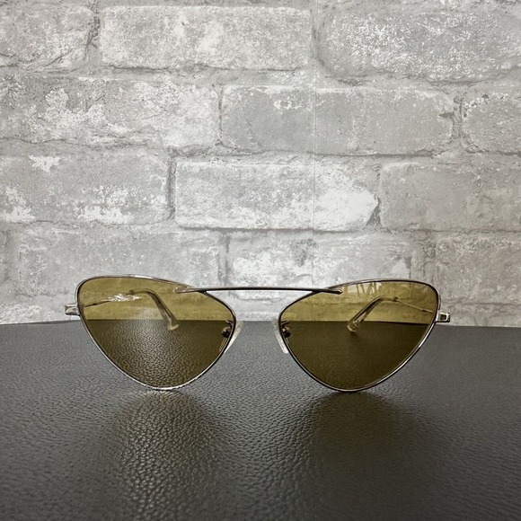 MCQ Alexander McQueen MQ0204S Sunglasses - Picture 15 of 16
